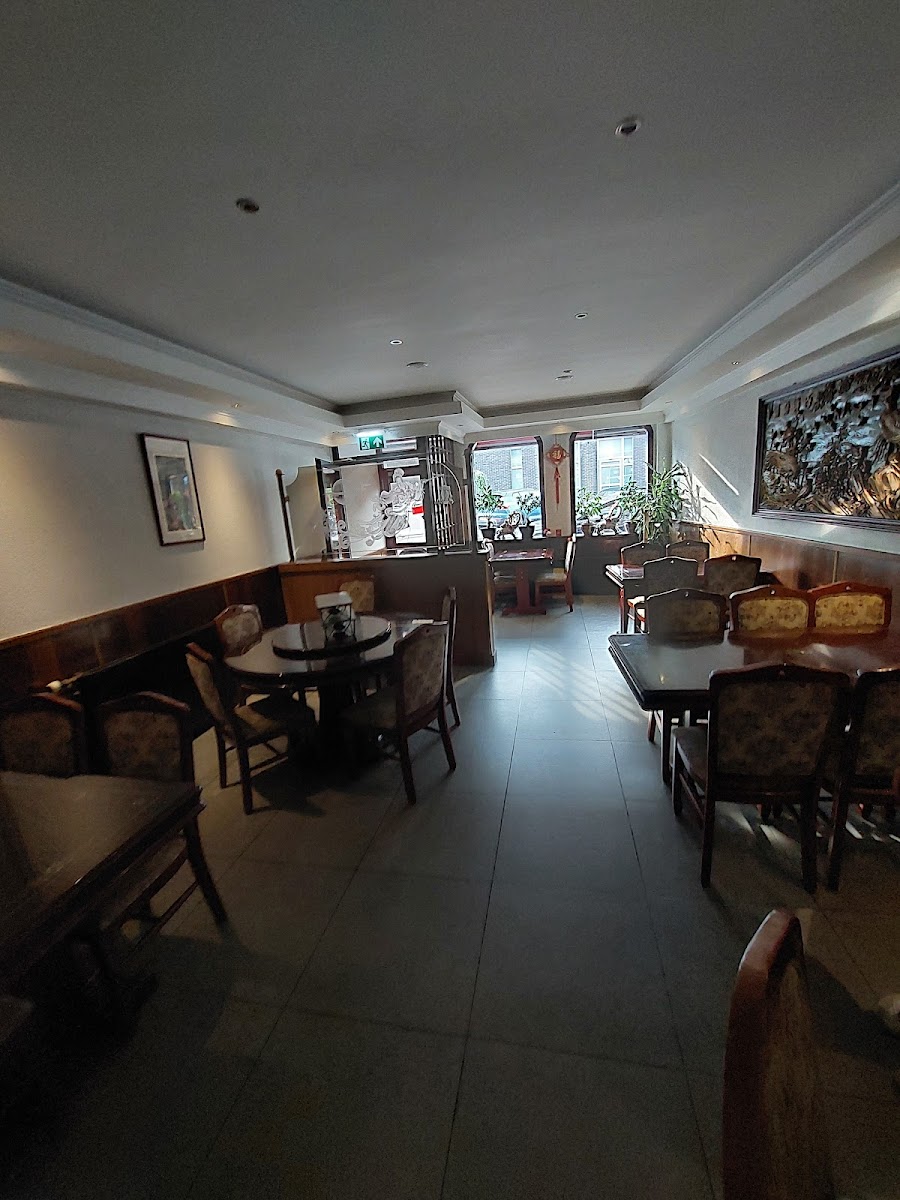 Mai-Li Grave Photos 2